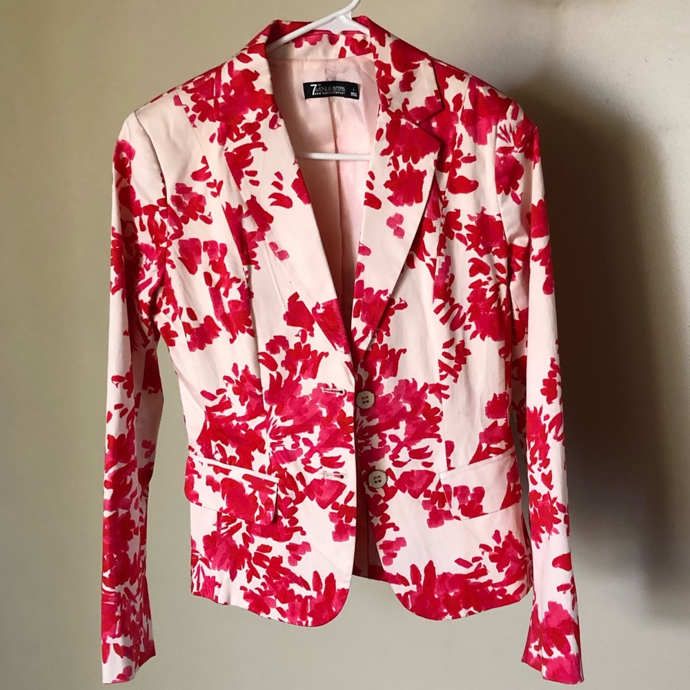 New York and Company Pink Floral Blazer Size 4